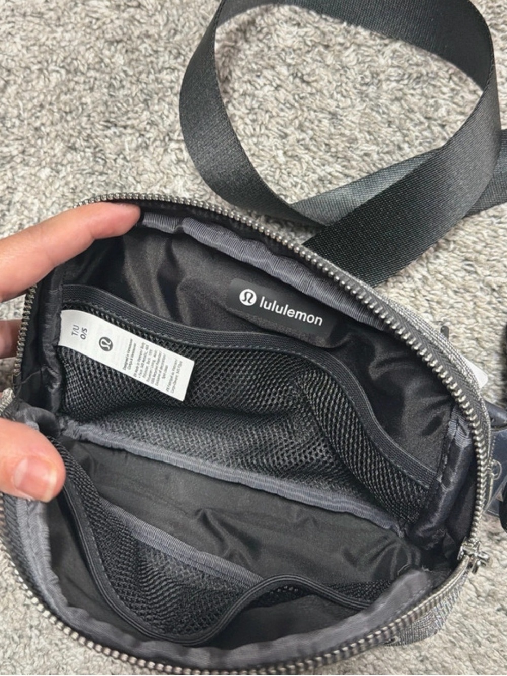 Lululemon Glitter Belt Bag - Picture 3 of 4